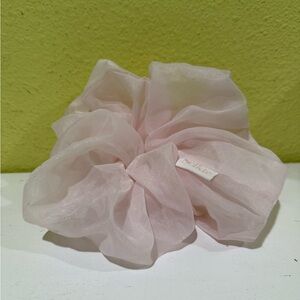 🎀 Selkie Pink Scrunchie